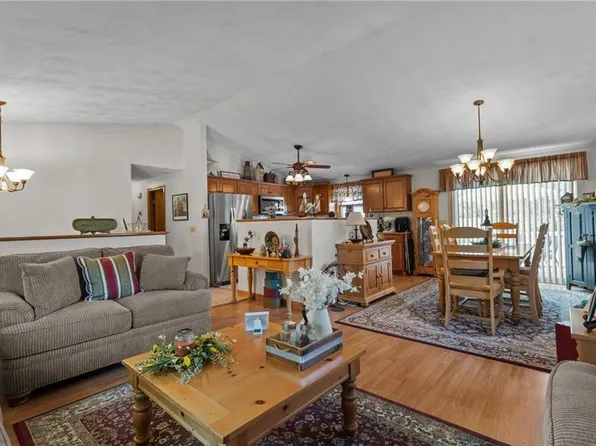 123 Rice Ave, East Providence, RI 02914