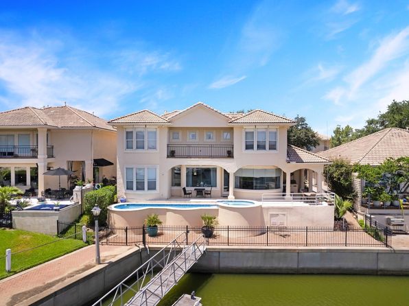 305 Harborside Cir