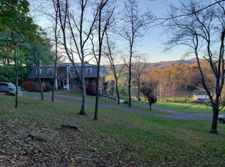 2239 Glade Rd, Wytheville, VA 24382