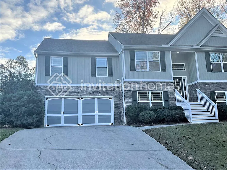 3654 Devon Park Ln NW — Photo 1