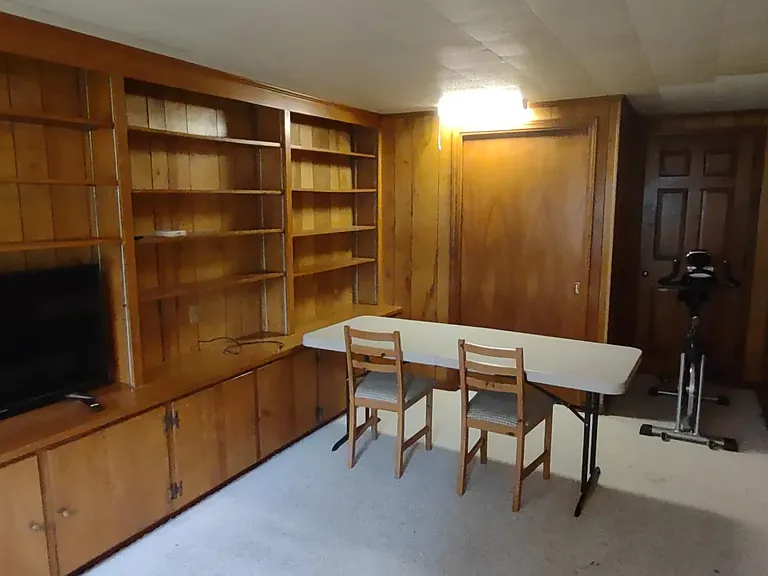 222 Woodland Dr — Photo 5