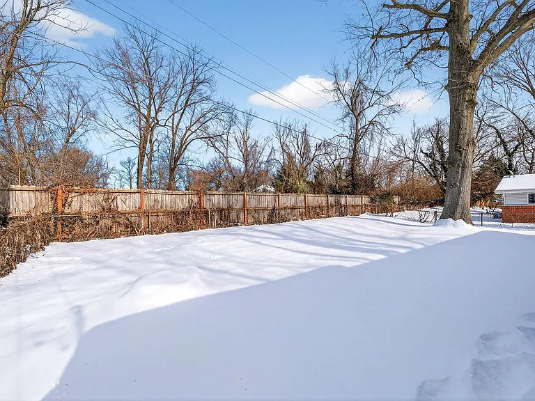 2321 Noll Dr — Photo 23