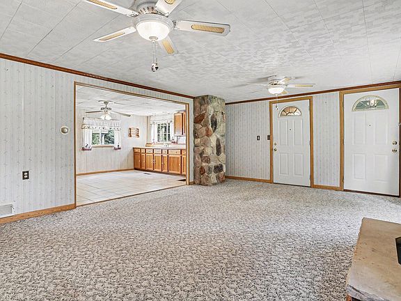3rd image of 5385 E C Ave