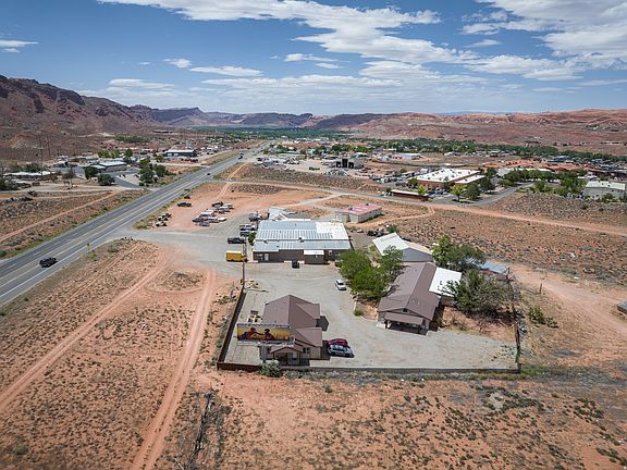 2nd image of 2485 S Highway 191