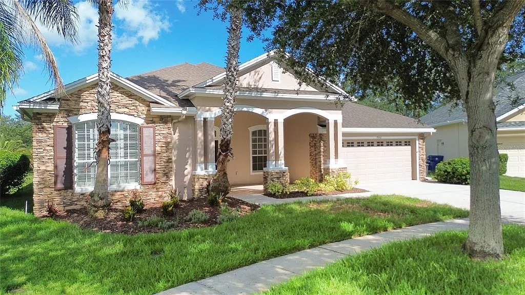 4 bed, 3.0 bath, 2749 sqft, $3,700 — Photo 4