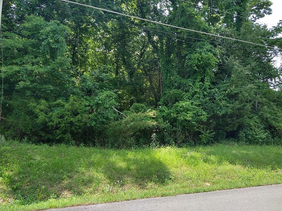 1st image of 46 Pin Oak Dr #46