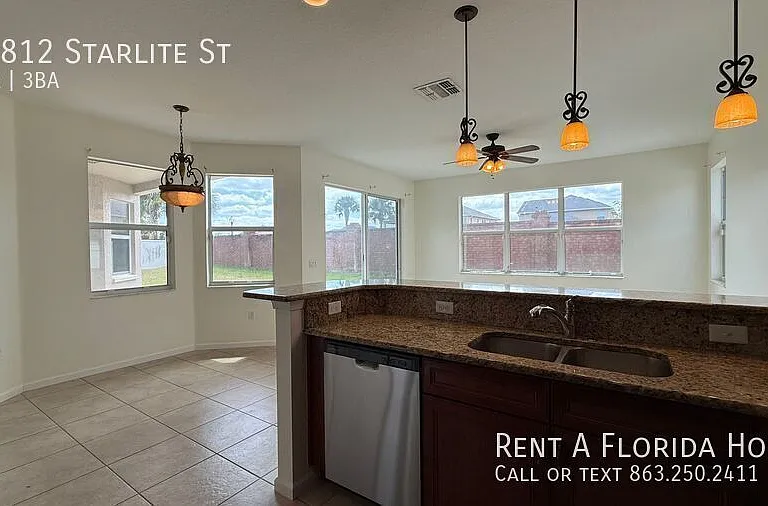 15812 Starlite St — Photo 7