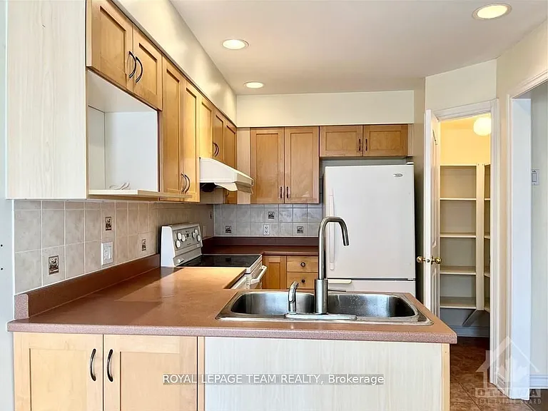 39 Bellrock Dr — Photo 9