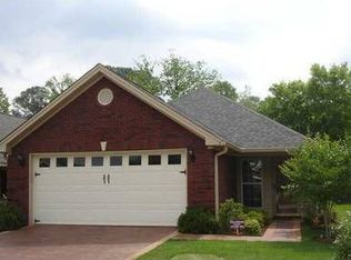 54 Forest Trl, Millbrook, AL 36054