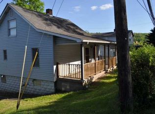 7205 Noblestown Rd, Oakdale, PA 15071