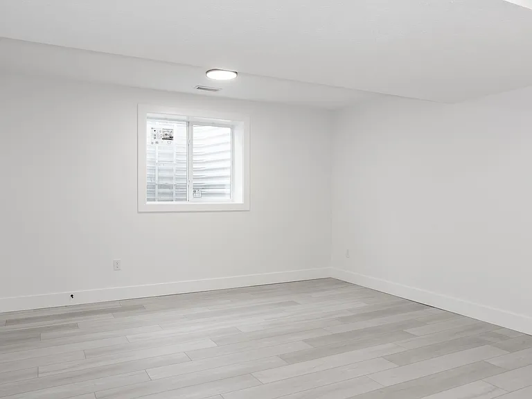 1527 Duncannon Dr — Photo 27