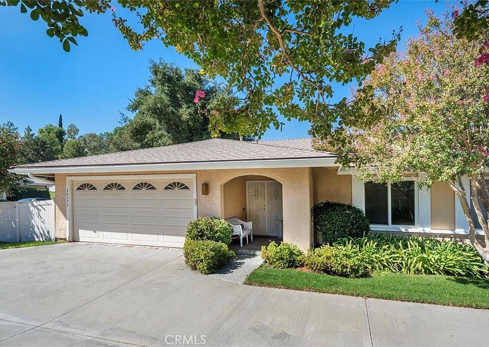 1st image of 26373 Oak Plain Dr