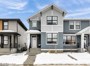 125 N Emberside Holw, Cochrane, AB T4C 3E1