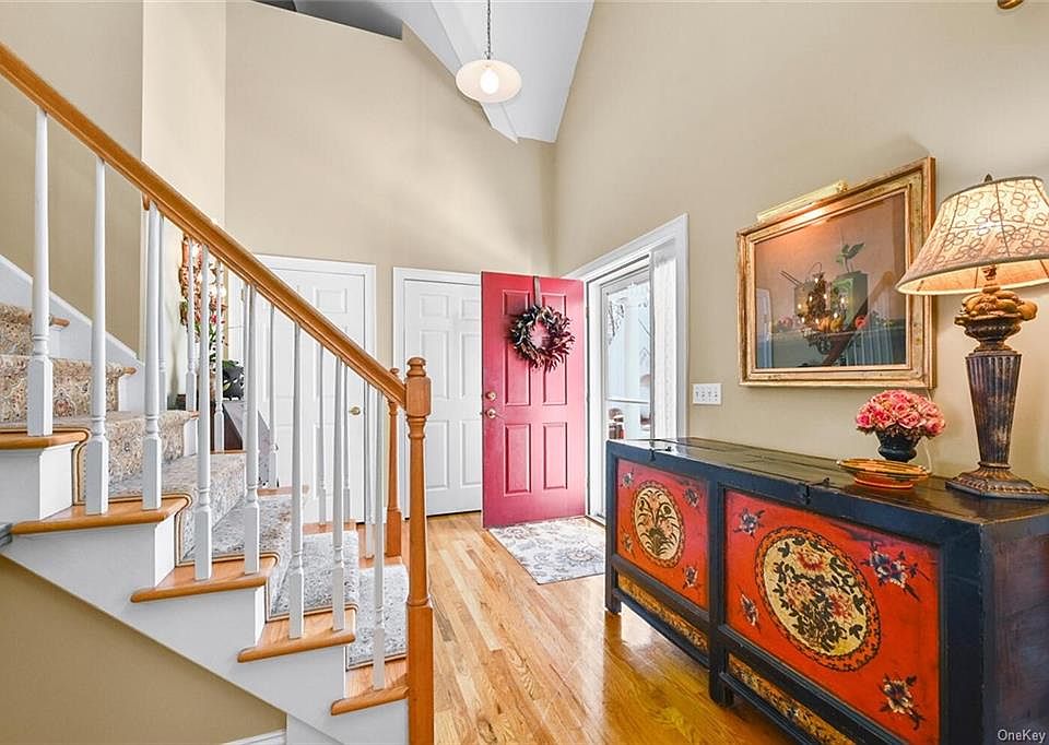 68 Heron View Rd New Fairfield CT Zillow