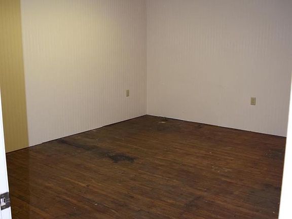 3rd image of 111 N Montour St