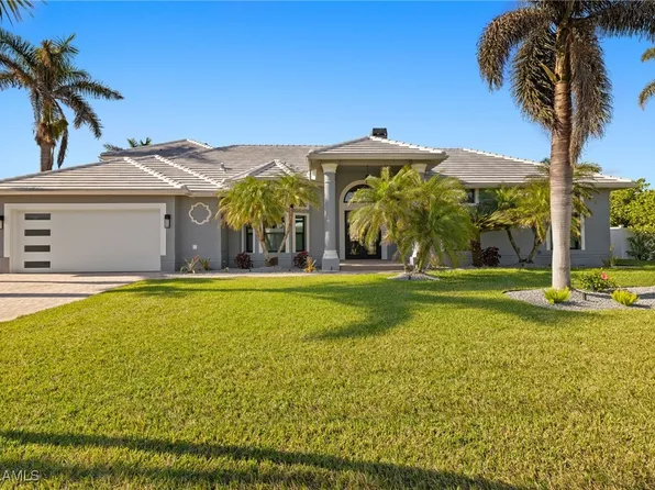 18468 Cutlass Dr, Fort Myers Beach, FL 33931