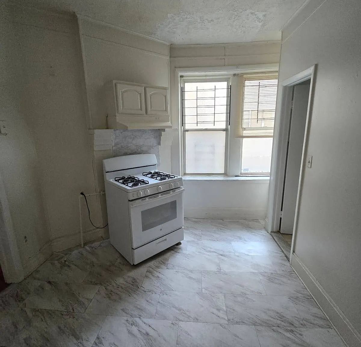 2 bed, $1,800 — Photo 1