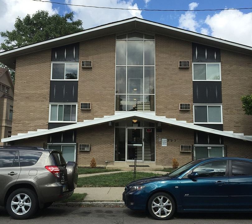 1st image of 303 Superior Ave APT 25