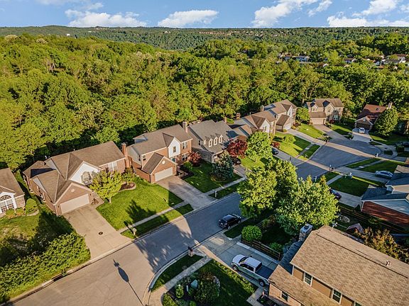 2nd image of 310 Parktrace Ct
