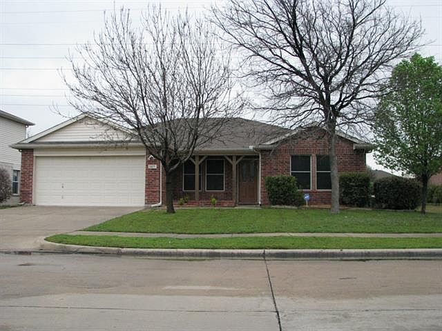 1st image of 1017 Mockingbird Dr