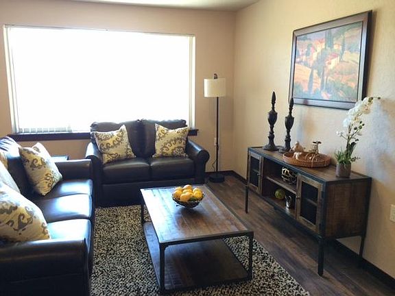 5th image of 635 SW Golden Hills Dr APT Ss102