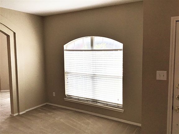 3rd image of 7313 Livingston Dr
