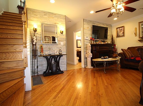 3rd image of 2431 N Lorel Ave