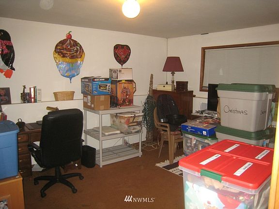 3rd image of 812 N 161st PL #D42