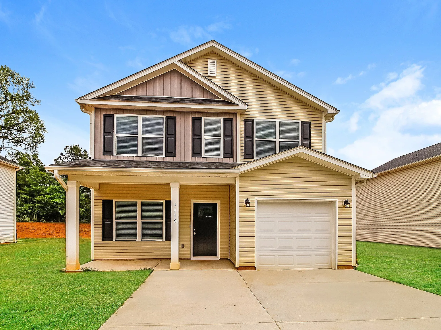 4 bed, 2.5 bath, 1865 sqft, $2,245 — Photo 1