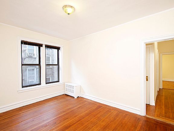 3rd image of 61 Eastern Pkwy APT 2E