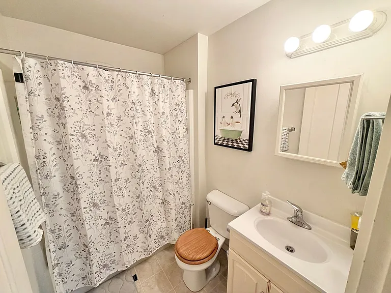 281 S Winooski Ave — Photo 17