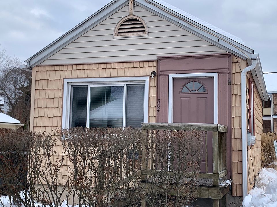 1st image of 304 Cherry St