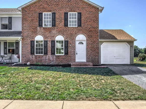 28 Thornapple Dr, Marietta, PA 17547