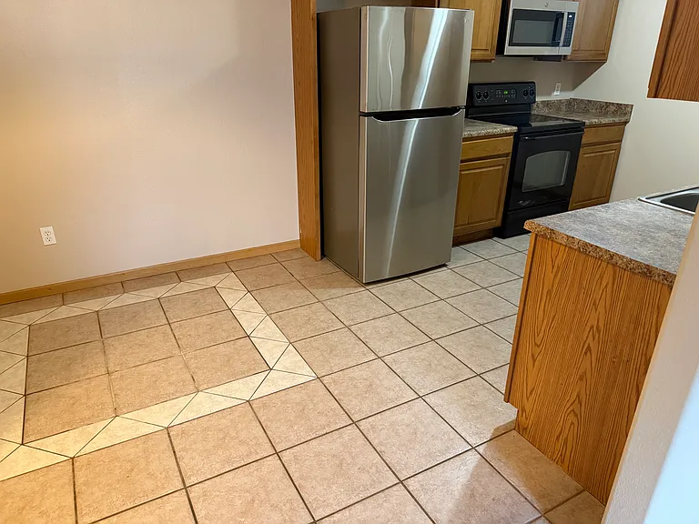 6 W Rainsong St #6 — Photo 1