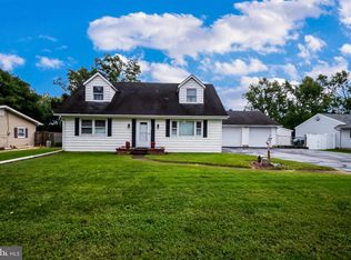 806 Seymour Rd, Bear, DE 19701