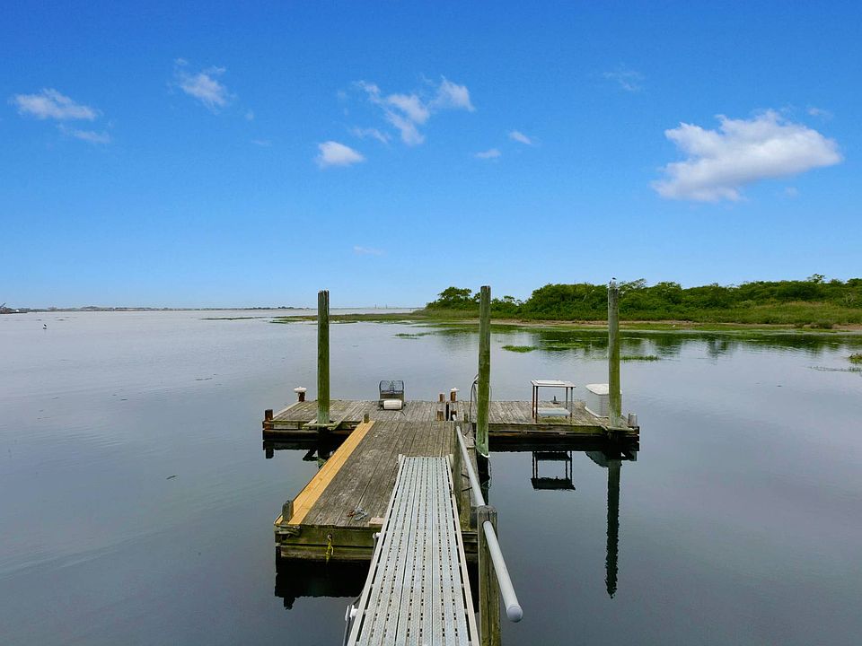 331 Cross Bay Blvd, Broad Channel, NY 11693 Zillow