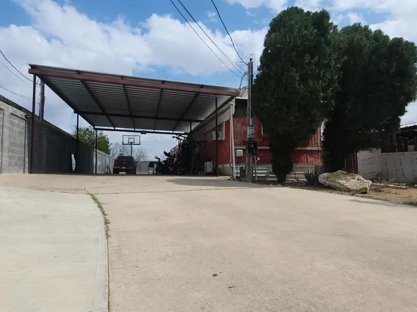 213 S Urbahn Ave, Laredo, TX 78043