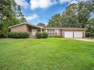 304 Pineview Dr, Elizabeth City, NC 27909