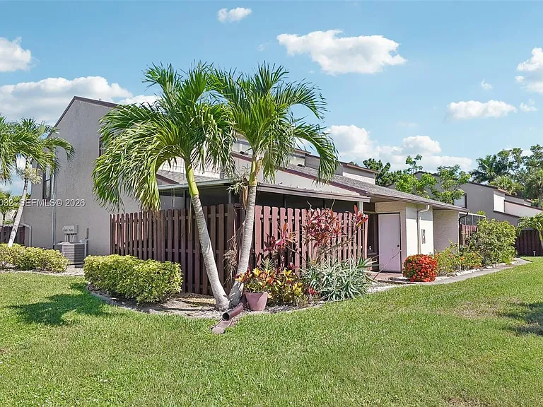 12939 Cherrydale Ct — Photo 3