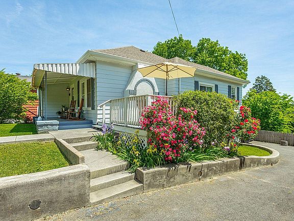 2nd image of 14 Bellflower Cir