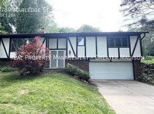 2789 Marledge St, Fitchburg, WI 53711