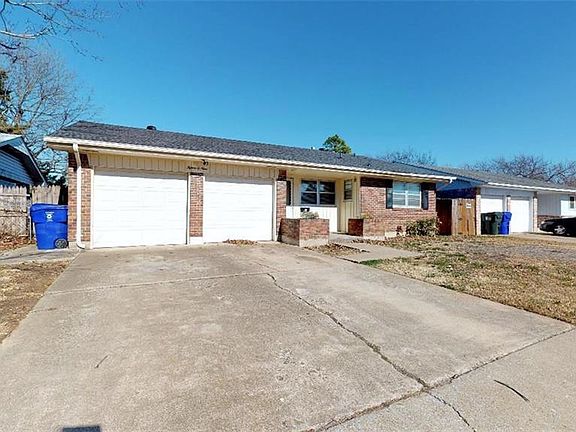 2nd image of 1509 Lakecrest Dr