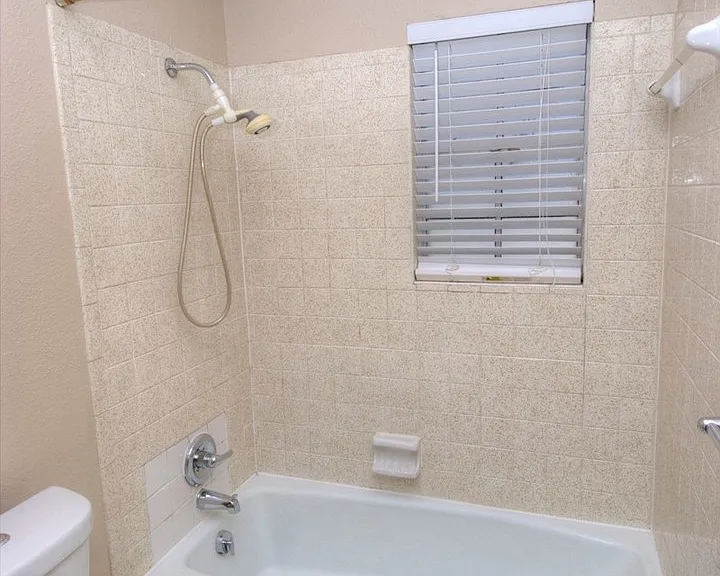 2614 Little John Ln — Photo 13