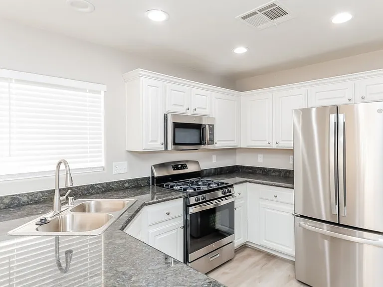 6471 Brook Cottage Ln — Photo 8