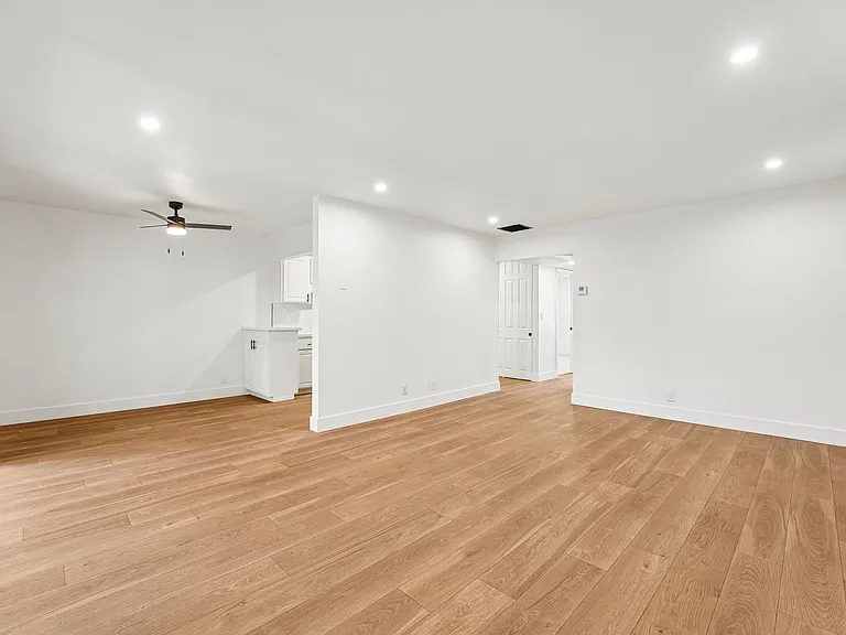 Summerwood Apartments — Photo 127