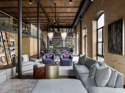 150 Portland Ave UNIT 701, Minneapolis, MN, 55401