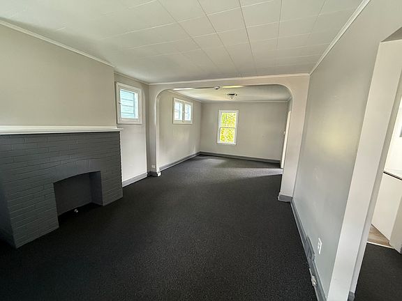 3rd image of 111 Durham Ave