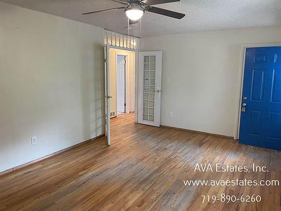 4th image of 1641 N Monument Ave