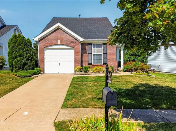 1540 Batters Box Dr, O'Fallon, MO 63366