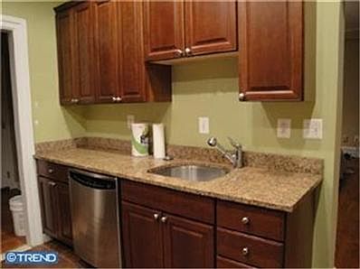 2nd image of 250 S 13th St APT 4C
